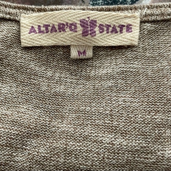 Altar’d State Women's Tan/Cream Lace Side/Shoulders Detail Knit Tank sz M - Picture 4 of 4